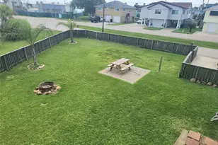 286 Ling St, Bayou Vista, TX 77563 - Photo 37