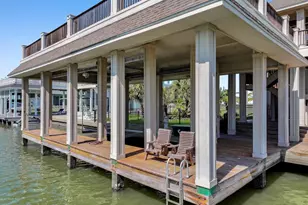 1239 Lagoon Dr, Crystal Beach, TX 77650 - Photo 19