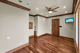 1239 Lagoon Dr, Crystal Beach, TX 77650 - Photo 5