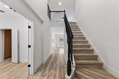 130 S Spinning Wheel Circle, The Woodlands, TX 77382 - Photo 7