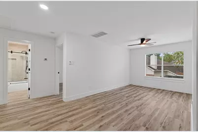 130 S Spinning Wheel Circle, The Woodlands, TX 77382 - Photo 23