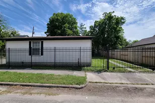 3416 Europa St, Houston, TX 77022 - Photo 31