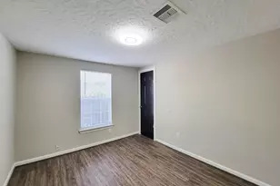3416 Europa St, Houston, TX 77022 - Photo 29