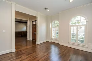 1745 Hawthorne St, Houston, TX 77098 - Photo 5