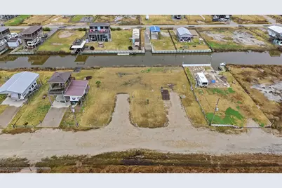 1125 Paisley Street, Gilchrist, TX 77617 - Photo 9