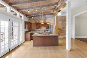 2213 Postoffice, Galveston, TX 77550 - Photo 15