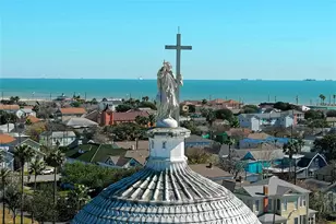 2213 Postoffice, Galveston, TX 77550 - Photo 47