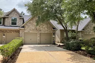 186 N Valley Oaks Cir, The Woodlands, TX 77382 - Photo 1