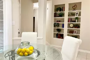 186 N Valley Oaks Cir, The Woodlands, TX 77382 - Photo 11