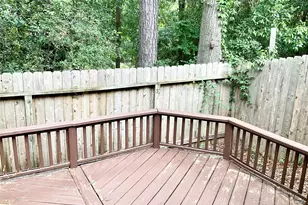 186 N Valley Oaks Cir, The Woodlands, TX 77382 - Photo 3