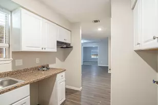 6702 Leedale St, Houston, TX 77016 - Photo 7