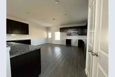 8039 Brooks Crossing, Baytown, TX 77521 - Photo 7