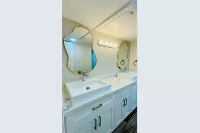 357 N Post Oak Lane #101, Houston, TX 77024 - Photo 9