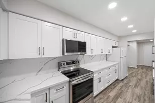 357 N Post Oak Ln, Houston, TX 77024 - Photo 5