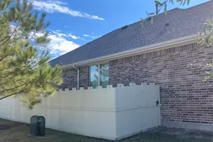 10442 Eastern Bluestar Dr, Conroe, TX 77385 - Photo 5