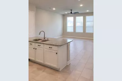 10442 Eastern Bluestar Drive, Conroe, TX 77385 - Photo 9