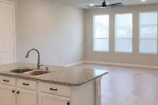 10442 Eastern Bluestar Dr, Conroe, TX 77385 - Photo 9