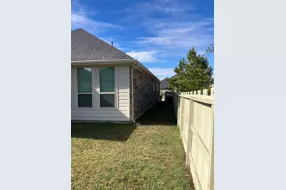 10442 Eastern Bluestar Drive, Conroe, TX 77385 - Photo 39