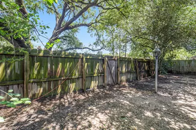 7834 Vickijohn Drive, Houston, TX 77071 - Photo 21