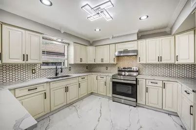 7834 Vickijohn Drive, Houston, TX 77071 - Photo 1