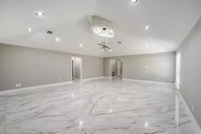 7834 Vickijohn Drive, Houston, TX 77071 - Photo 11