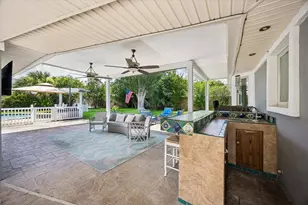 10730 Cedar Creek Dr, Houston, TX 77042 - Photo 27