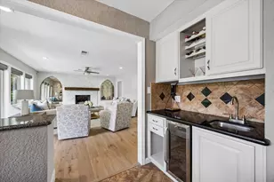10730 Cedar Creek Dr, Houston, TX 77042 - Photo 13