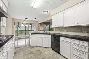 112 Quiet Wind Dr, Conroe, TX 77356 - Photo 7