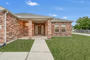 12357 Lake Conroe Hills Dr, Willis, TX 77318 - Photo 5