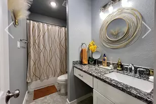 7925 Brandon St St, Houston, TX 77051 - Photo 5