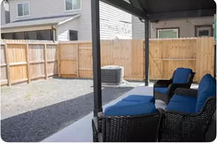 7925 Brandon St St, Houston, TX 77051 - Photo 7