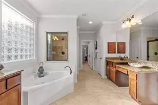 22 N Millsap Cir, The Woodlands, TX 77382 - Photo 25