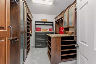 22 N Millsap Cir, The Woodlands, TX 77382 - Photo 27