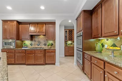 22 N Millsap Circle, The Woodlands, TX 77382 - Photo 17