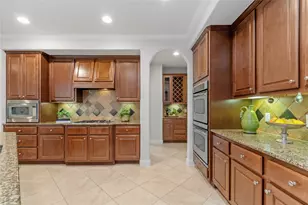 22 N Millsap Cir, The Woodlands, TX 77382 - Photo 17