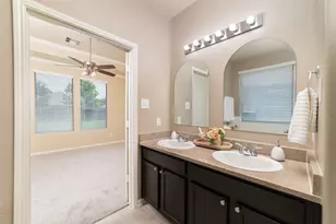 221 Country Crossing Cir, Magnolia, TX 77354 - Photo 17