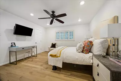 7910 Del Monte Drive, Houston, TX 77063 - Photo 27