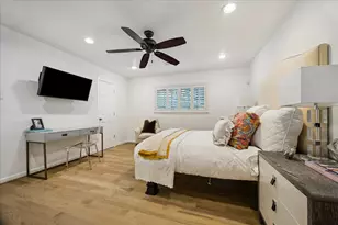 7910 Del Monte Dr, Houston, TX 77063 - Photo 27