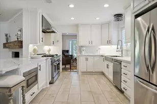 7910 Del Monte Dr, Houston, TX 77063 - Photo 7