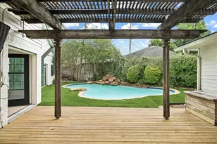 7910 Del Monte Dr, Houston, TX 77063 - Photo 37