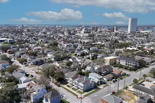 1606 Avenue L, Galveston, TX 77550 - Photo 27