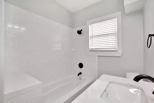 1606 Avenue L, Galveston, TX 77550 - Photo 13