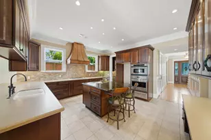 607 E 15th St, Houston, TX 77008 - Photo 15