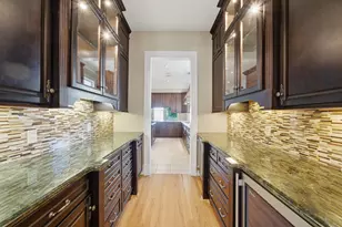 607 E 15th St, Houston, TX 77008 - Photo 17
