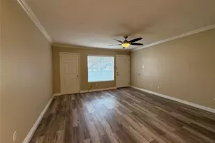 2250 Bering Dr, Houston, TX 77057 - Photo 7