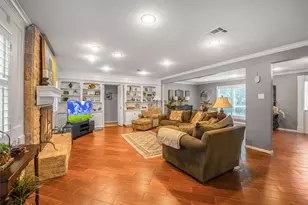 14610 Carolcrest Dr, Houston, TX 77079 - Photo 17