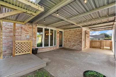 15703 Blackhawk Boulevard, Friendswood, TX 77546 - Photo 23