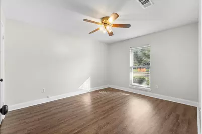 15703 Blackhawk Boulevard, Friendswood, TX 77546 - Photo 17