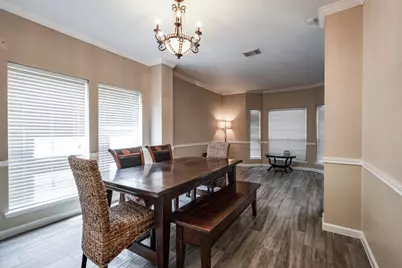 1015 Highlands Woods Drive, Highlands, TX 77562 - Photo 17