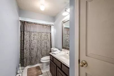 1015 Highlands Woods Drive, Highlands, TX 77562 - Photo 27